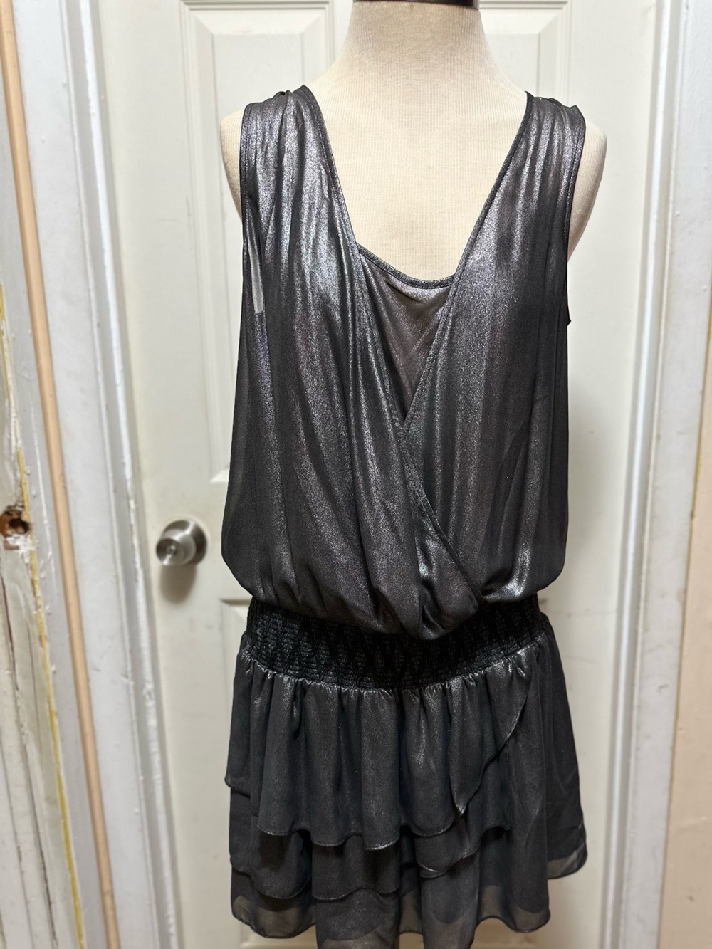 NWT Banana Republic Metallic Gunmetal Drop Waist Tiered Ruffle Dress . Size 10P